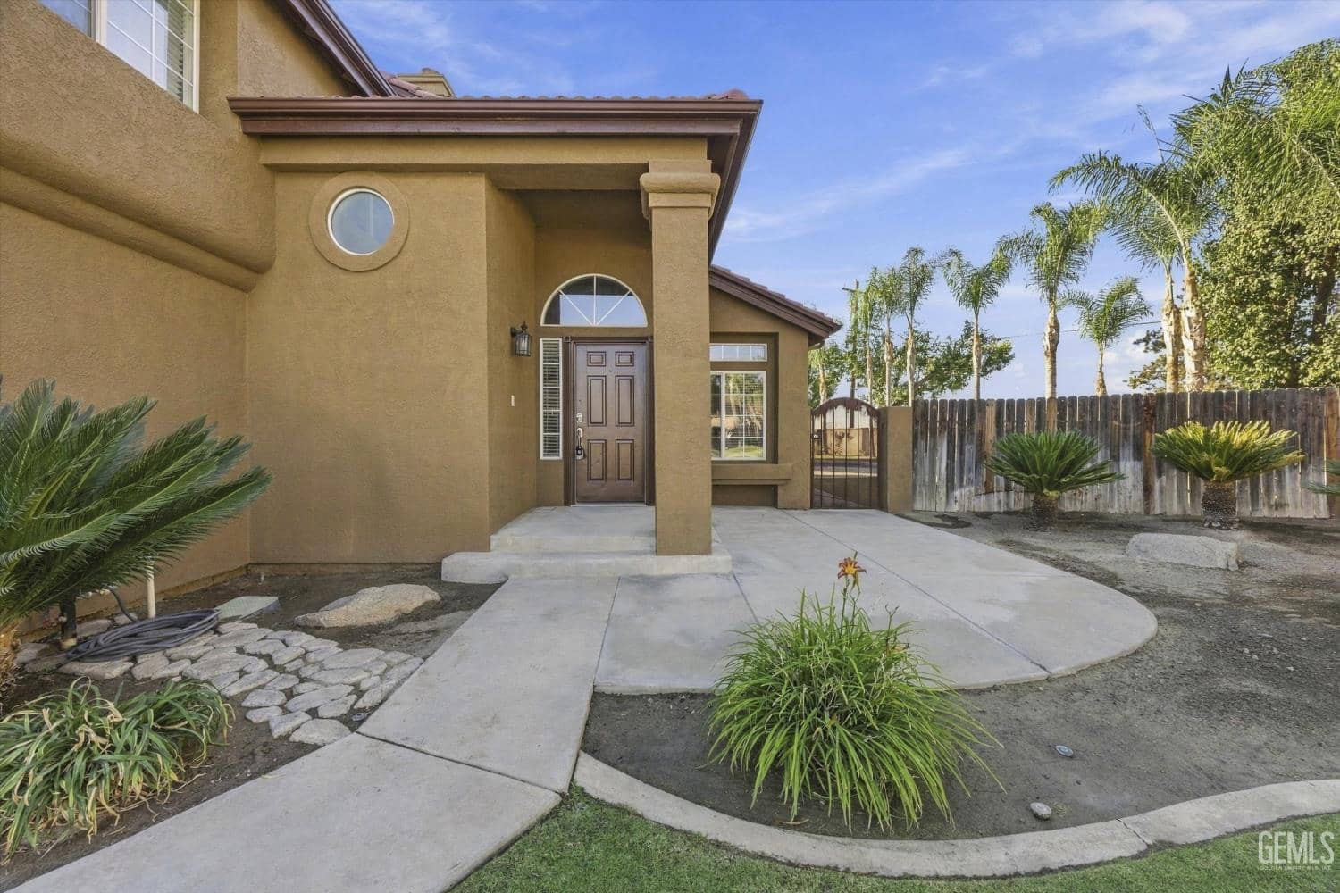 1205 Sand Creek Drive — photo 4