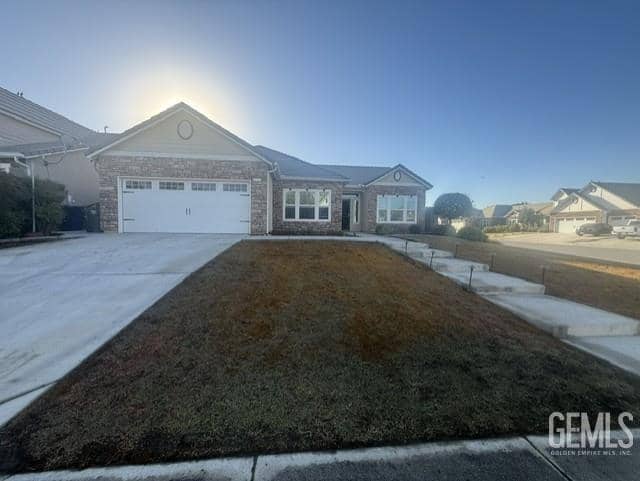 5702 Morning Breeze Street
