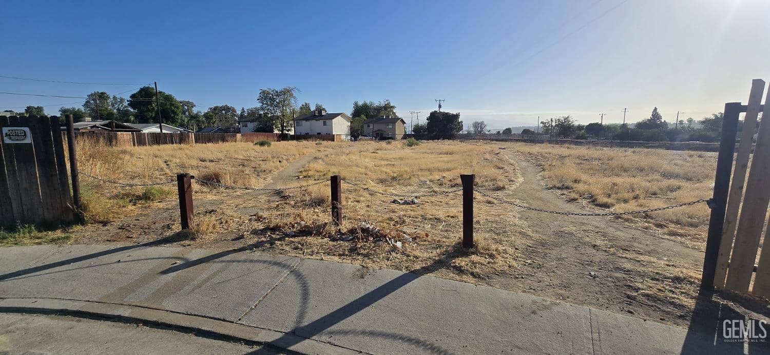 Cooper Avenue — photo 2