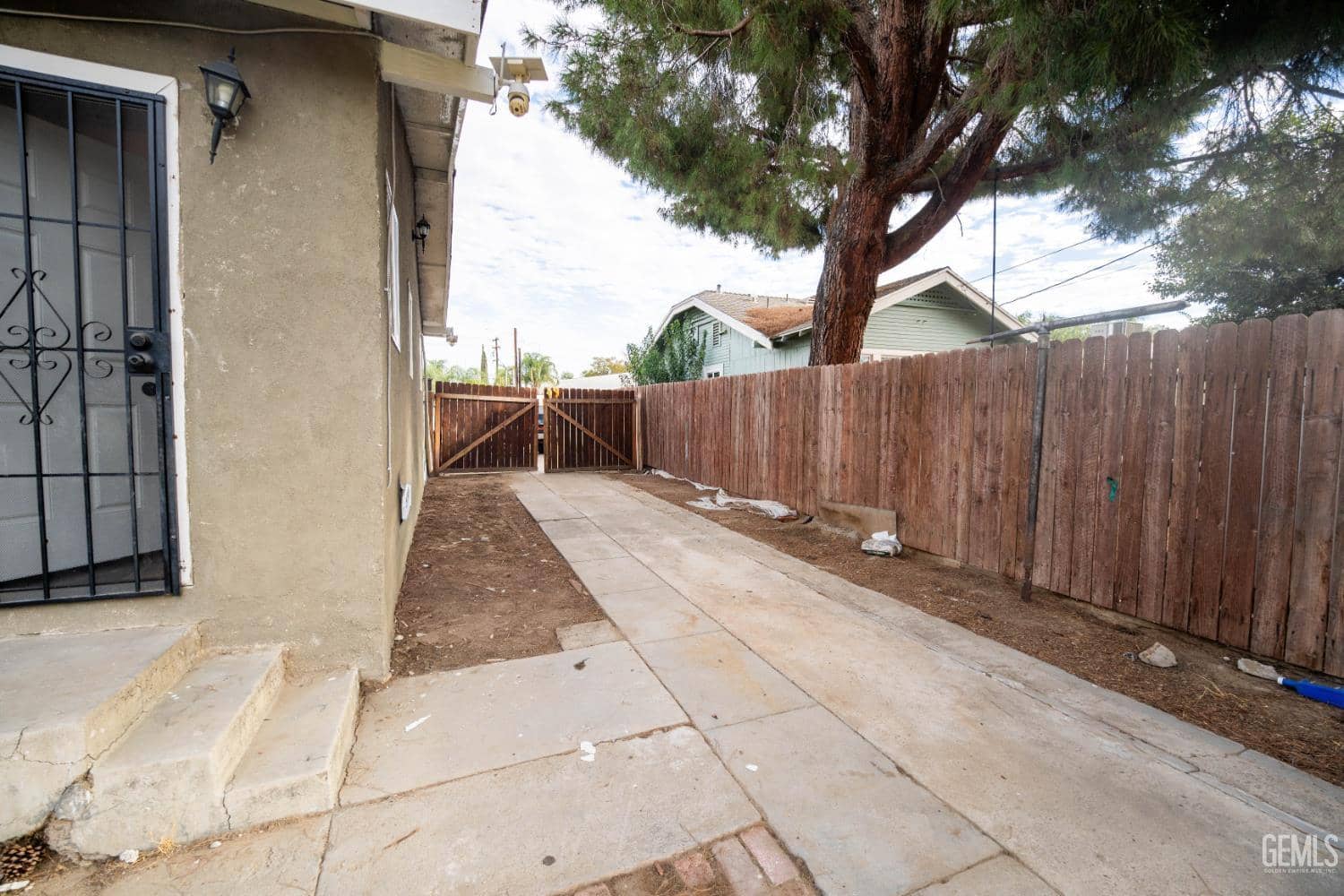 415 Bernard Street — photo 6