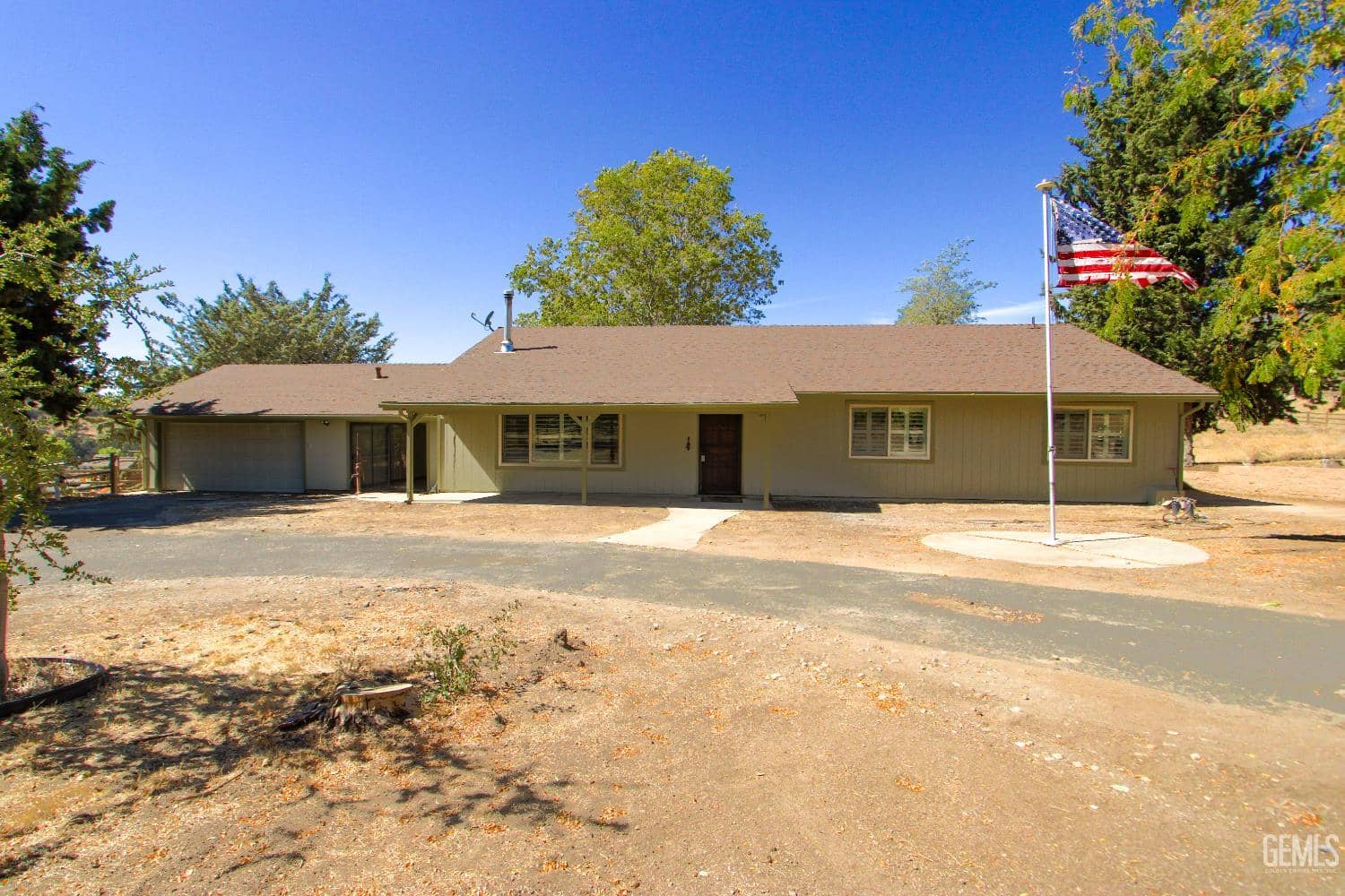 23821 Coyote Court — photo 1