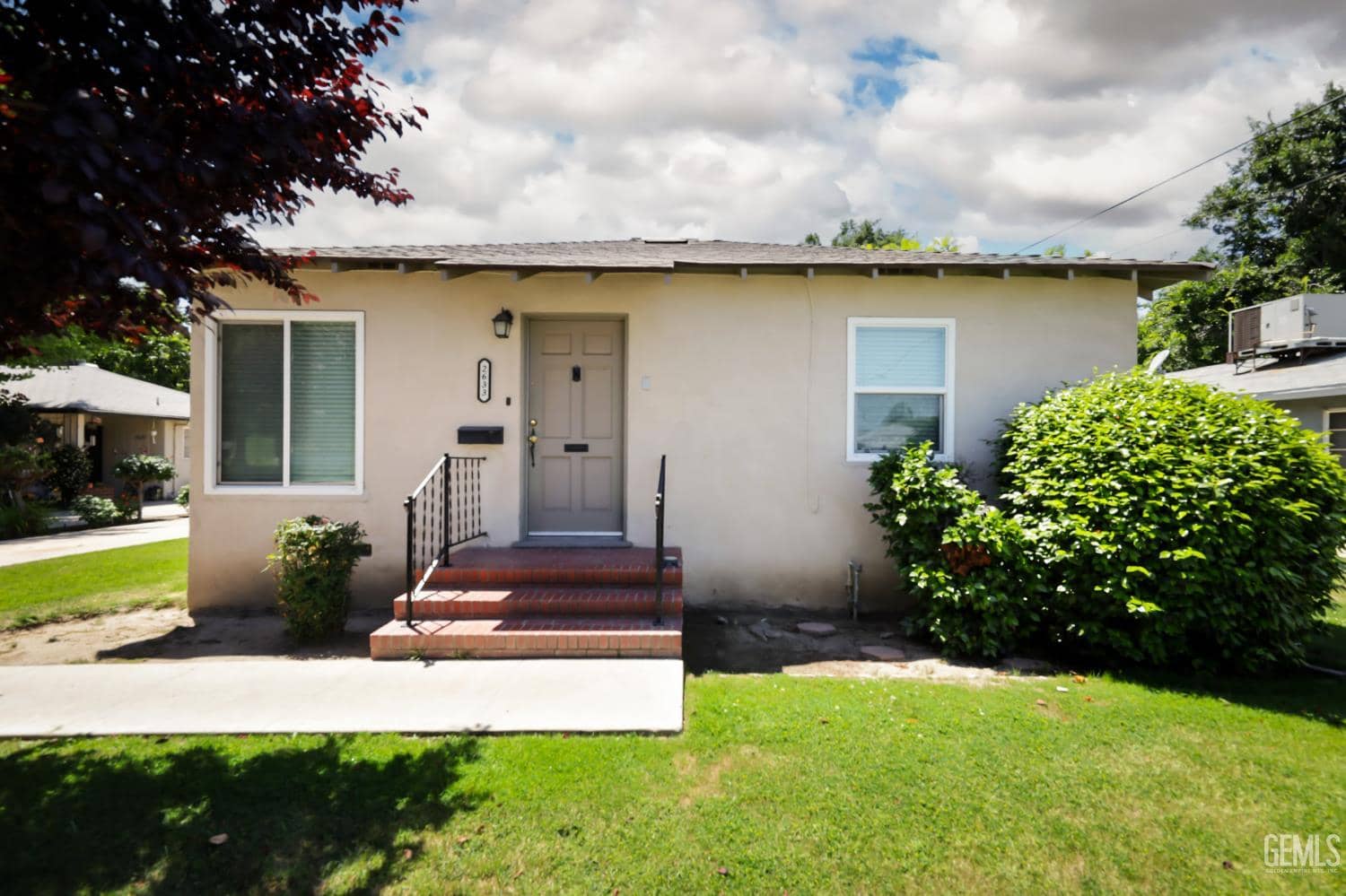 2633 Encina Street — photo 2