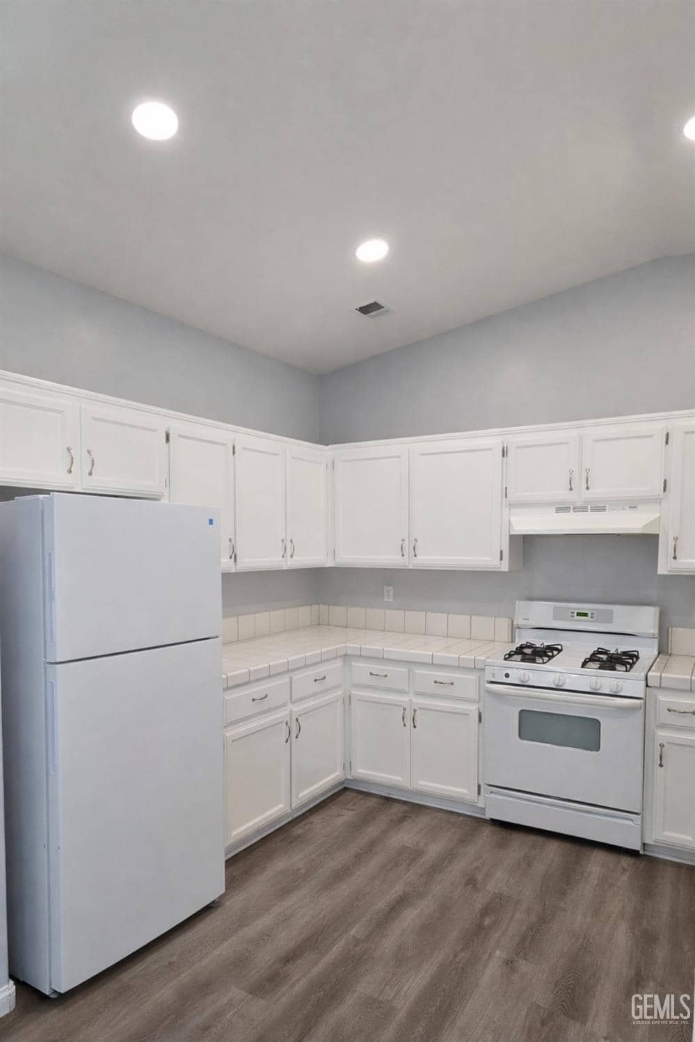7507 Cross Glade Street — photo 4